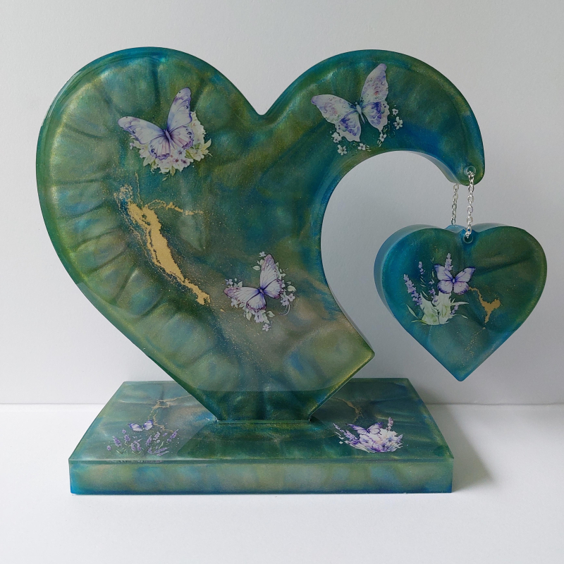 Decoratief hart met hangend hartje. Dubbelzijdig te gebruiken.