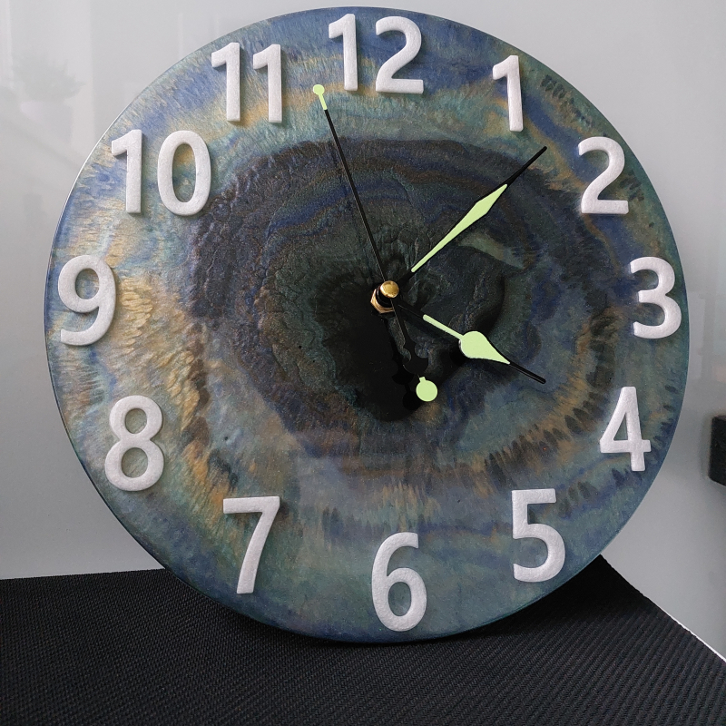 Klok rond, doorsnede 25 cm.